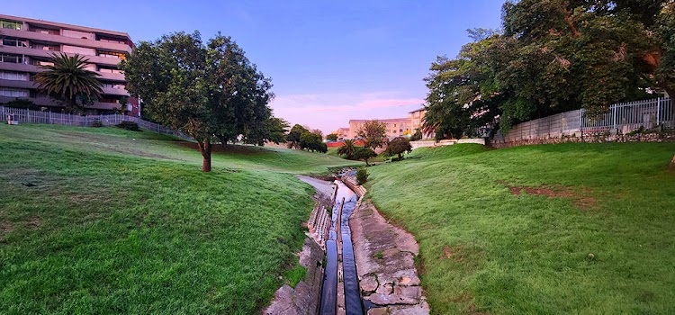 Die Tielman Marais-park langs die Elsieskraalrivier soos dit deesdae lyk. © ALI VAN WYK