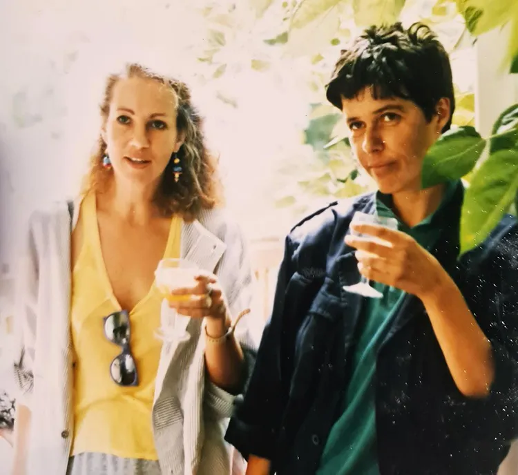 Elsabé Wessels en Laureen Rossouw 40 jaar gelede, vóór die eerste VWB.