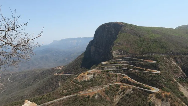 The Sera de Leba-pass on the boundary of the Huíla and Namibe provinces in Angola, which Tolla Lombard traversed in a taxi traveling from Lubango to Namibe. Picture: FEARLESSONFOURWHEELS